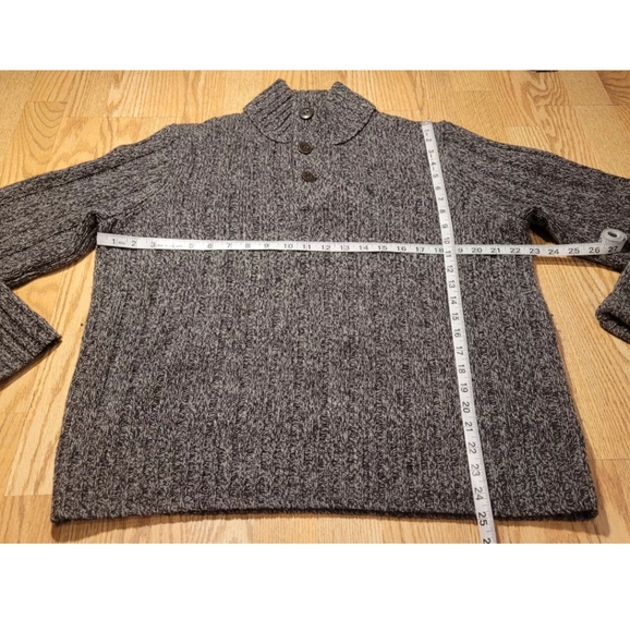 Eddie Bauer Men's Sweater Size: Large 1/4 Button Lambswool Blend - Picture 4 of 10